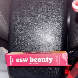 Smooth Treatment in Raspberry Gel